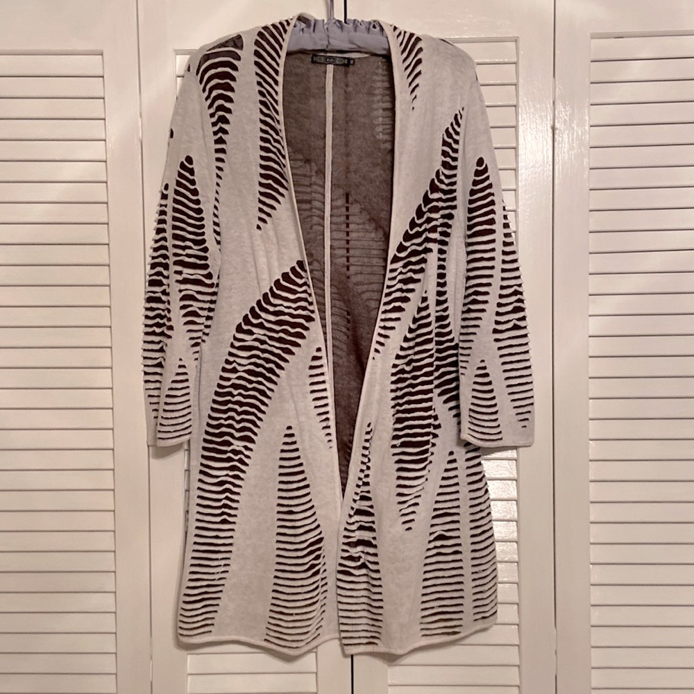 Stylish Women's Cardigan in White and Brown